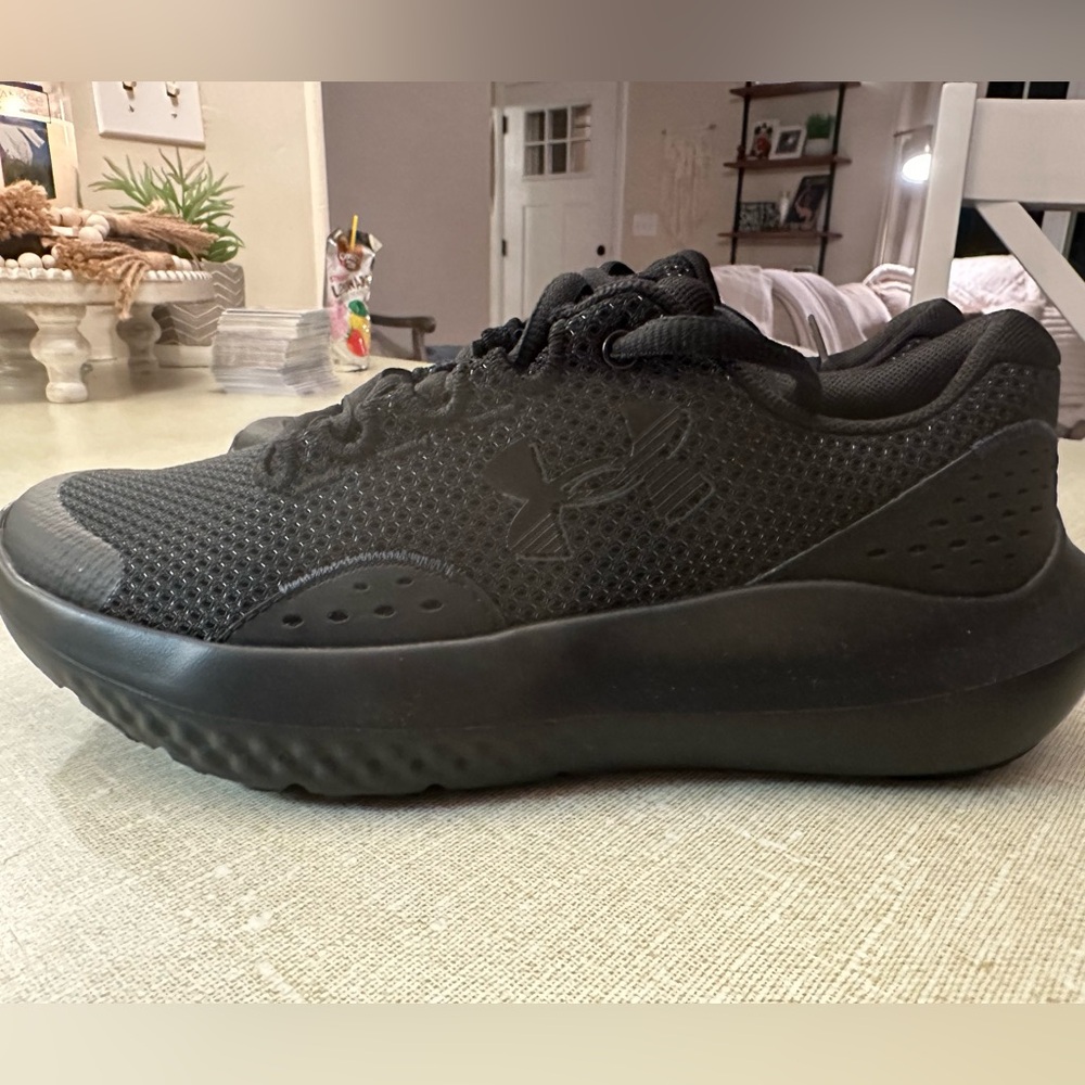 *Brand New* Boys Under Armour Sneakers